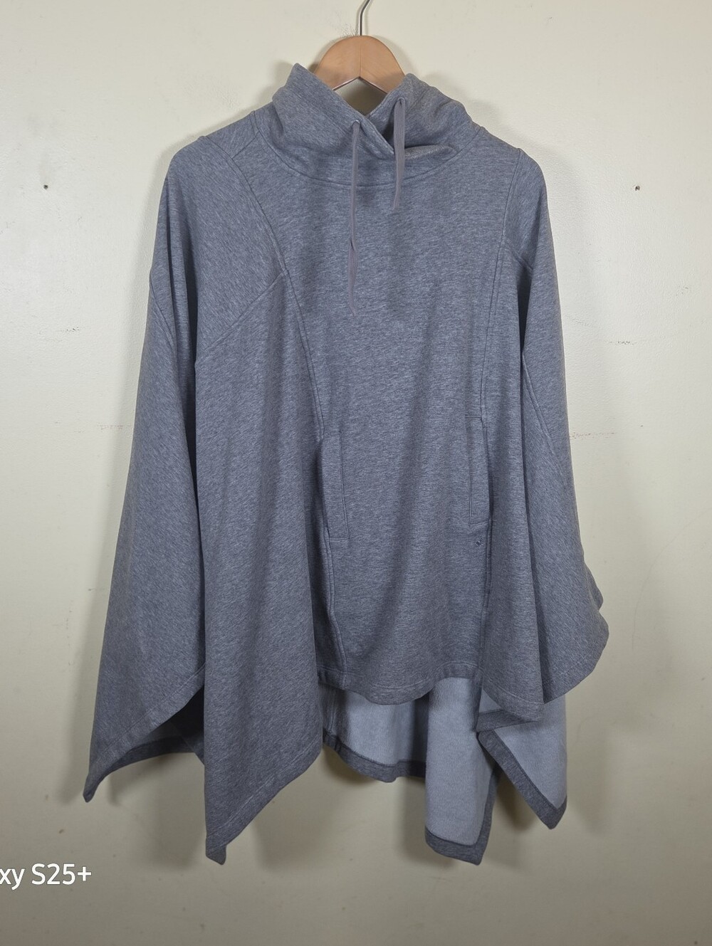 UGG Poncho Pichot Soft Sweater Womens XS/S Heather Gray Cowl Neck Draw String